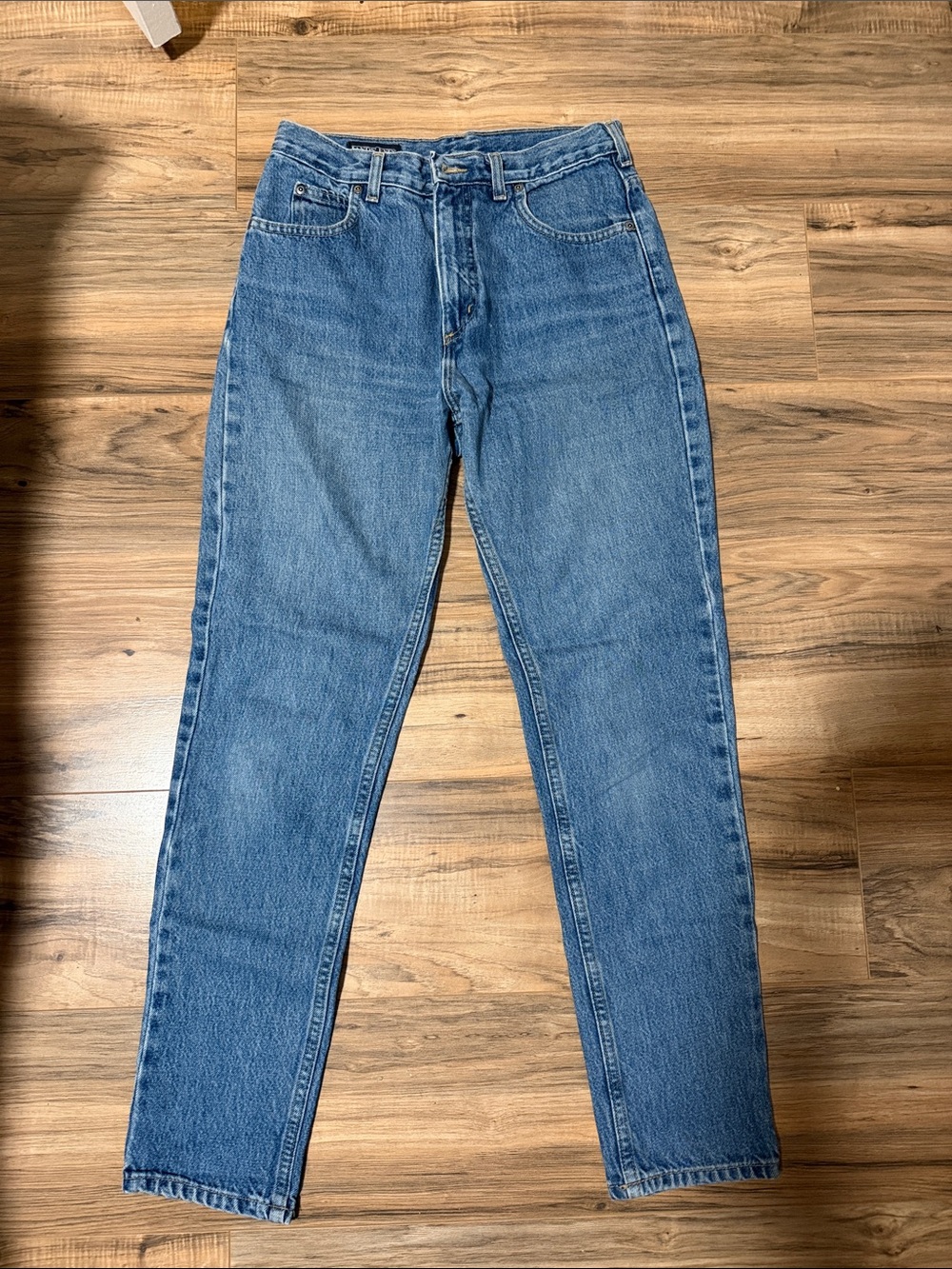 Women’s high rise vintage blue jeans